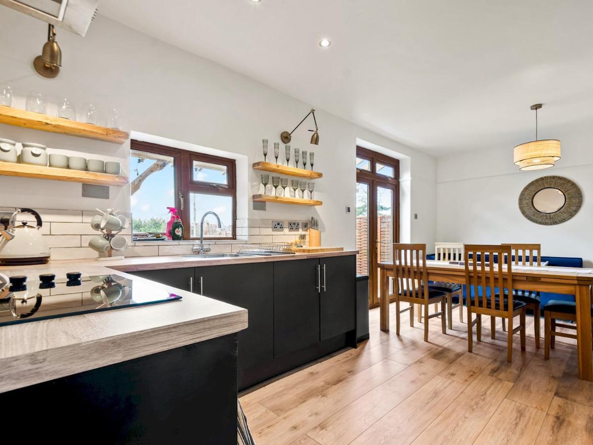 Pass The Keys Appletree Cottage - A Chic Seaside Home And Garden Whitstable Esterno foto
